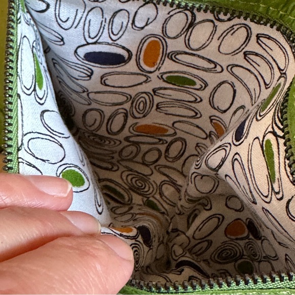 HOBO International Lauren clutch wallet crossbody bag Kelly green chain strap - Picture 8 of 9